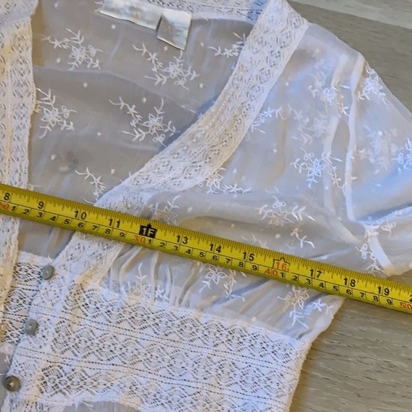 SOFT SURROUNDINGS White Floral Blouse‎ embroidered - Picture 8 of 16